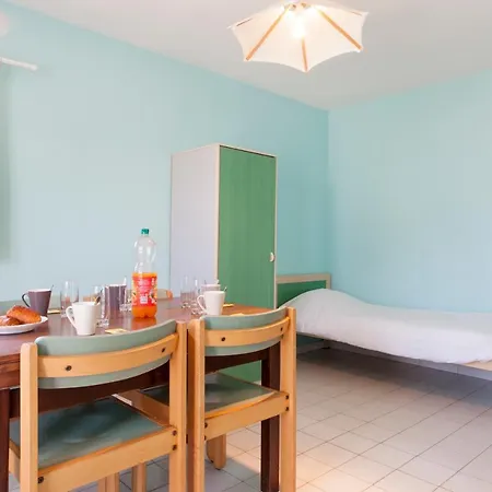 Holiday park Sous Les Pins By Popinns 4*