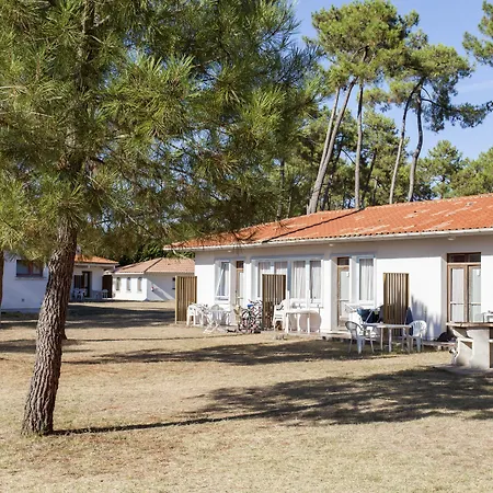 Sous Les Pins Ronce-les-Bains