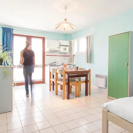 Sous Les Pins Kompleks wypoczynkowy 4*