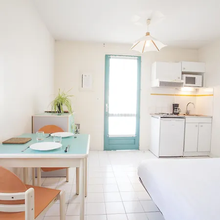 База отдыха Sous Les Pins Ронс-ле-Бен