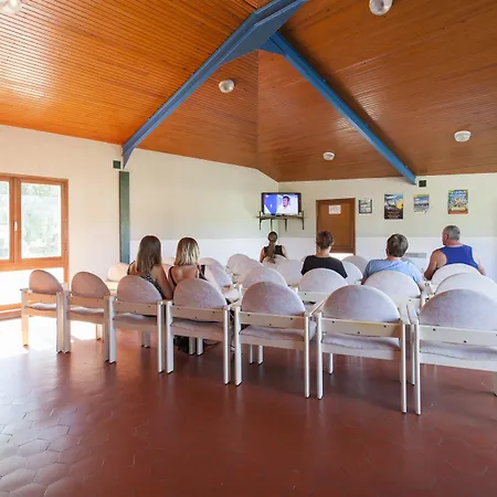 Sous Les Pins Kompleks wypoczynkowy