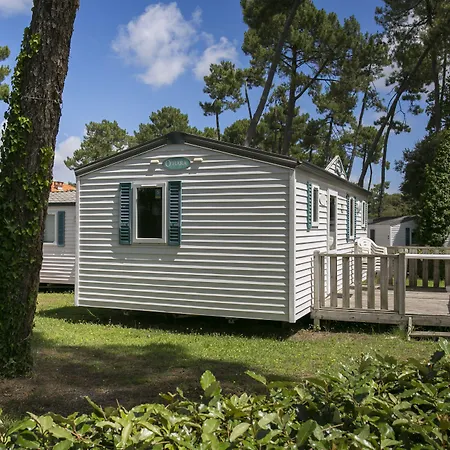 Sous Les Pins Ронс-ле-Бен