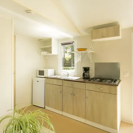 Kompleks wypoczynkowy Sous Les Pins 4*