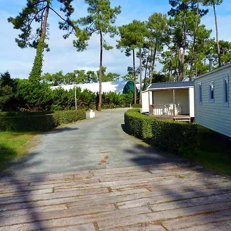 Village de vacances Résidence Sous Les Pins Ronce-les-Bains