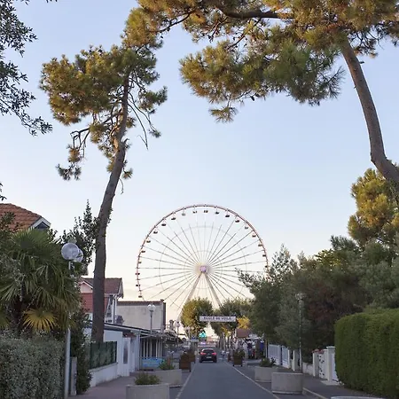 Sous Les Pins 4* 龙斯莱班