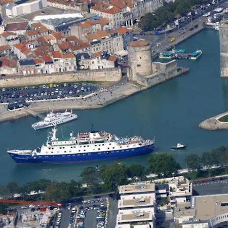 Kompleks wypoczynkowy Sous Les Pins Ronce les Bains